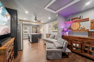 Lakeview Ave-S2910-010.jpg