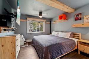 Lakeview Ave-S2910-023.jpg