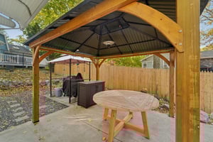 Lakeview Ave-S2910-030.jpg