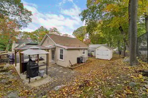 Lakeview Ave-S2910-031.jpg