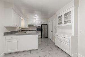 017_166 Monroe St 1  