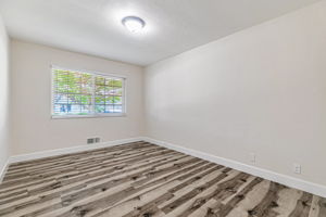 023_166 Monroe St 1  