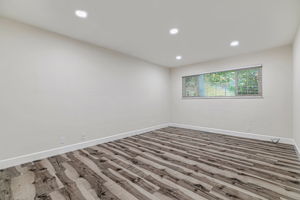 025_166 Monroe St 1  