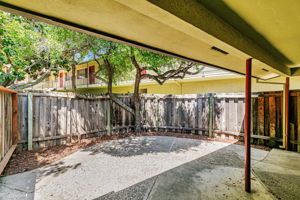 043_166 Monroe St 1  