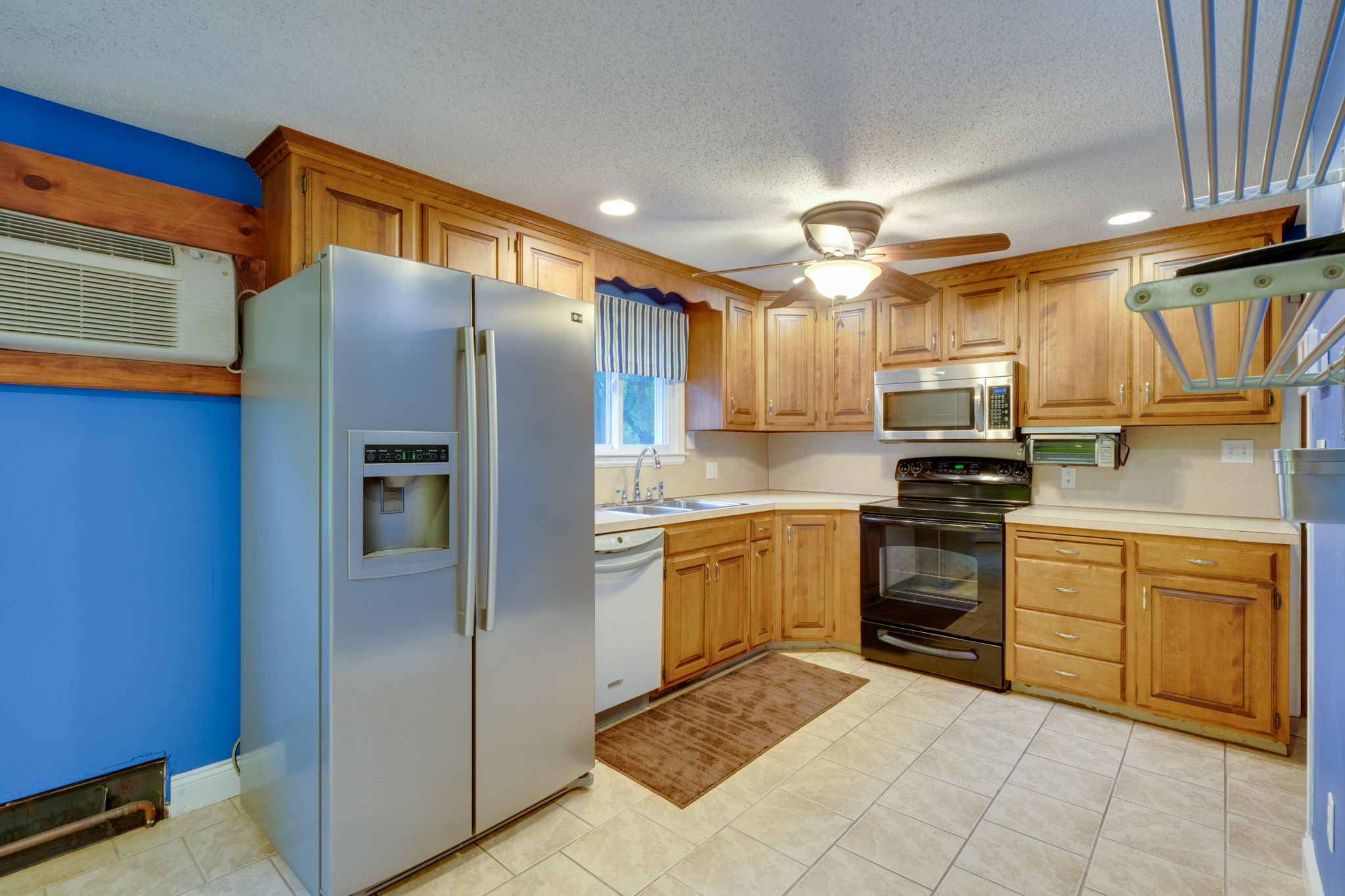  166 Rhodes St, New Britain, CT 06051, US Photo 9
