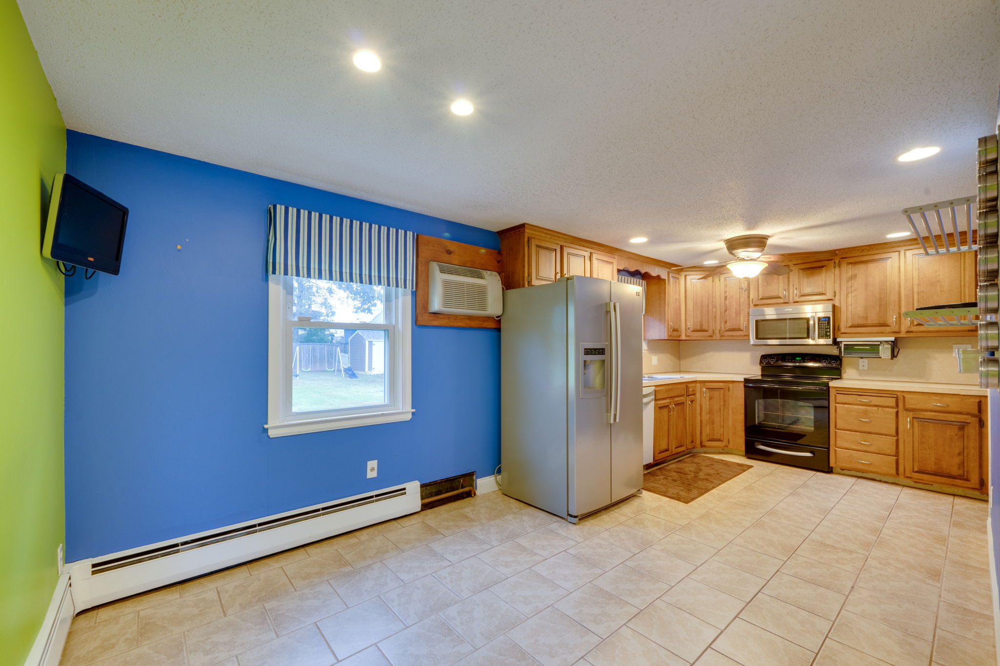  166 Rhodes St, New Britain, CT 06051, US Photo 8