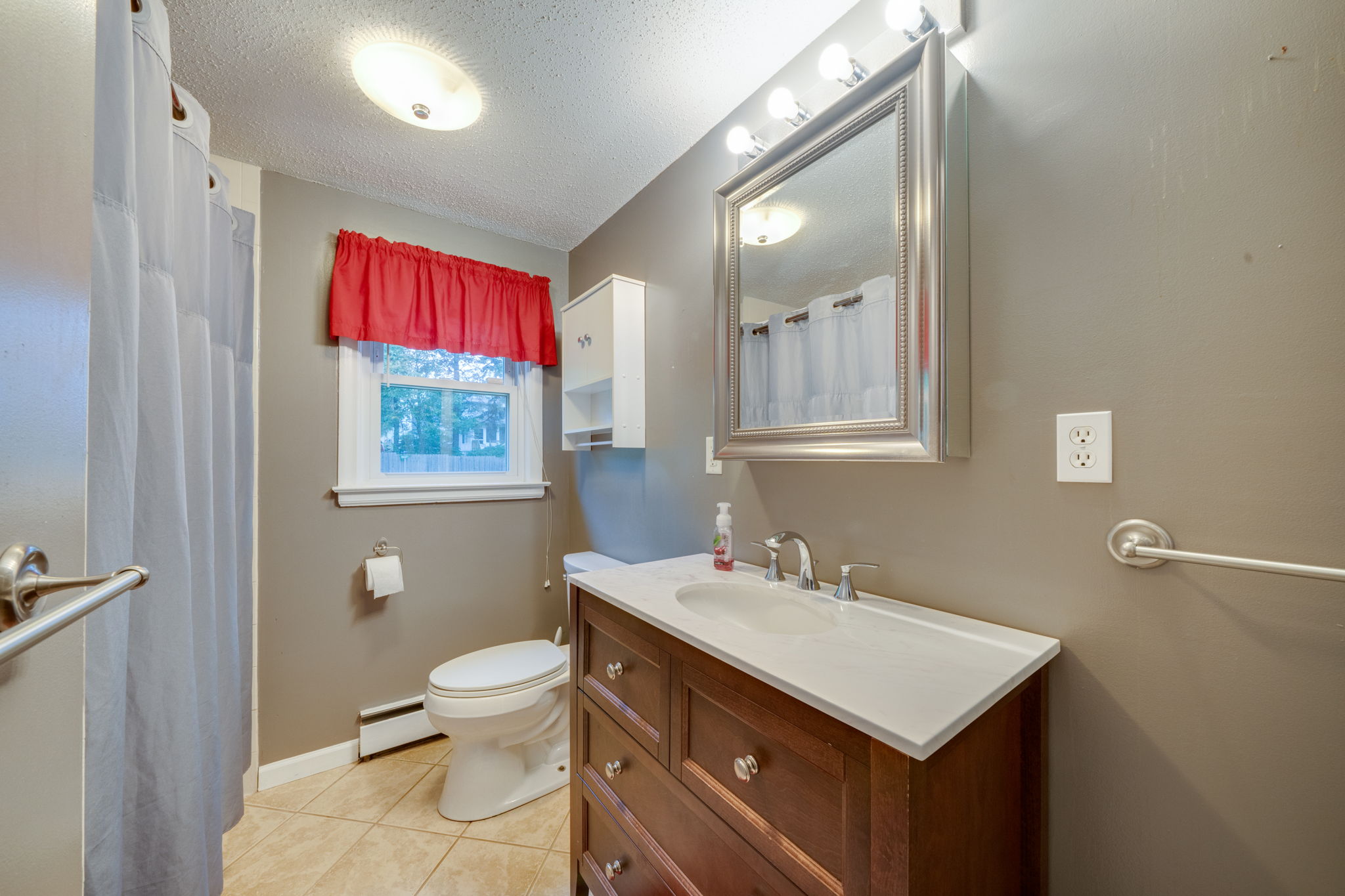  166 Rhodes St, New Britain, CT 06051, US Photo 18