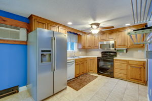  166 Rhodes St, New Britain, CT 06051, US Photo 8