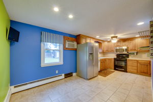  166 Rhodes St, New Britain, CT 06051, US Photo 7