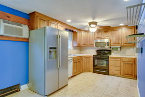  166 Rhodes St, New Britain, CT 06051, US Photo 12