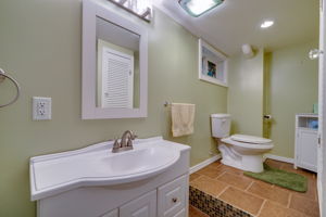  166 Rhodes St, New Britain, CT 06051, US Photo 40