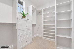 Walk in Closet