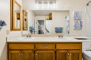  Photo 30