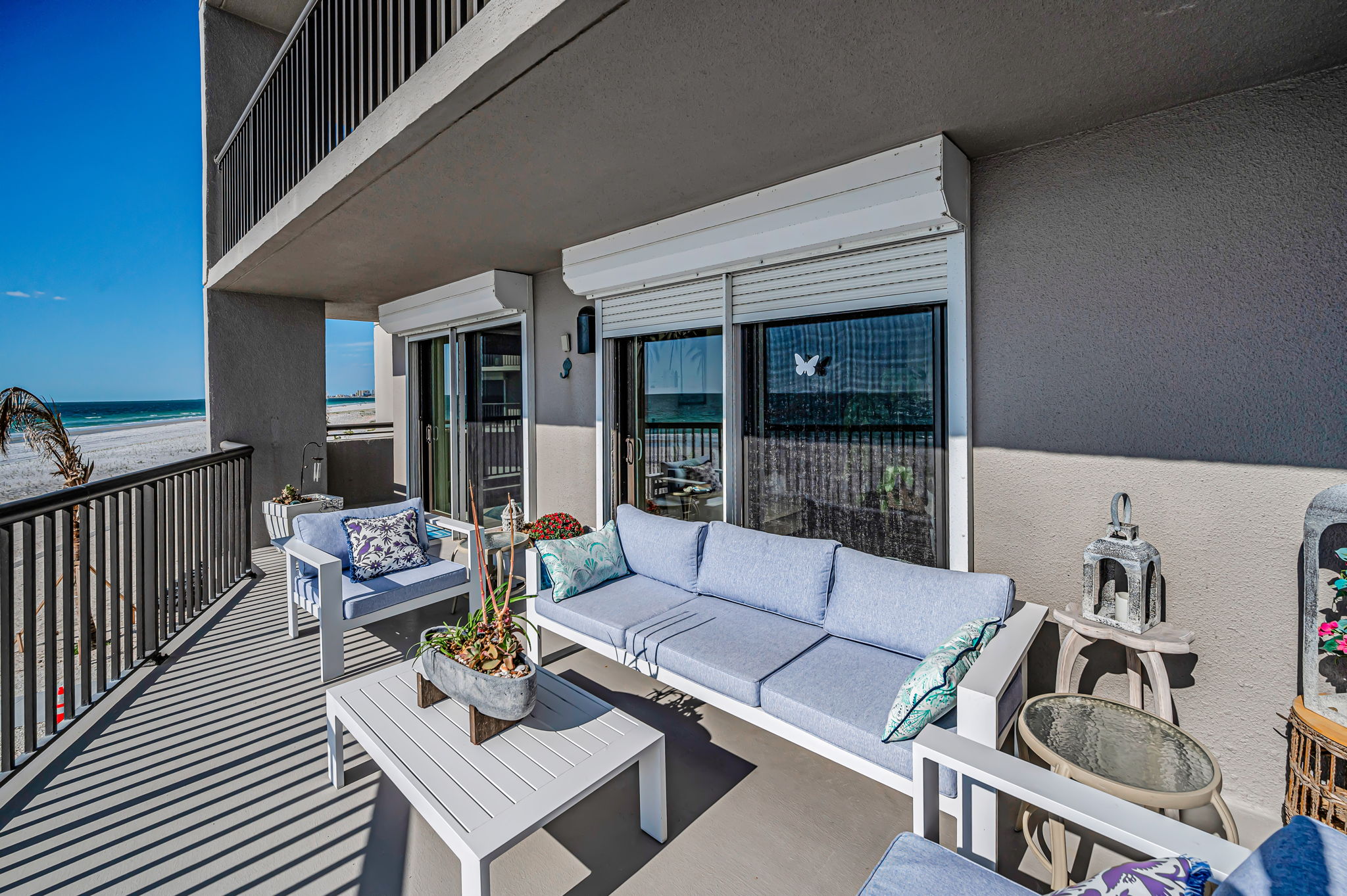 Balcony1d