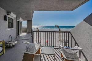 Living Room Balcony1