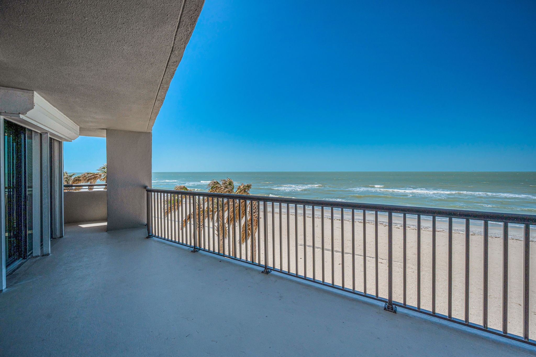 Balcony1f