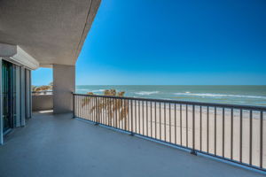 Balcony1f