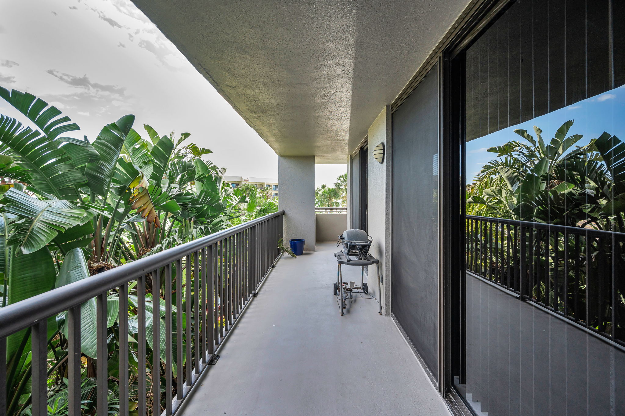 Primary Bedroom Balcony2