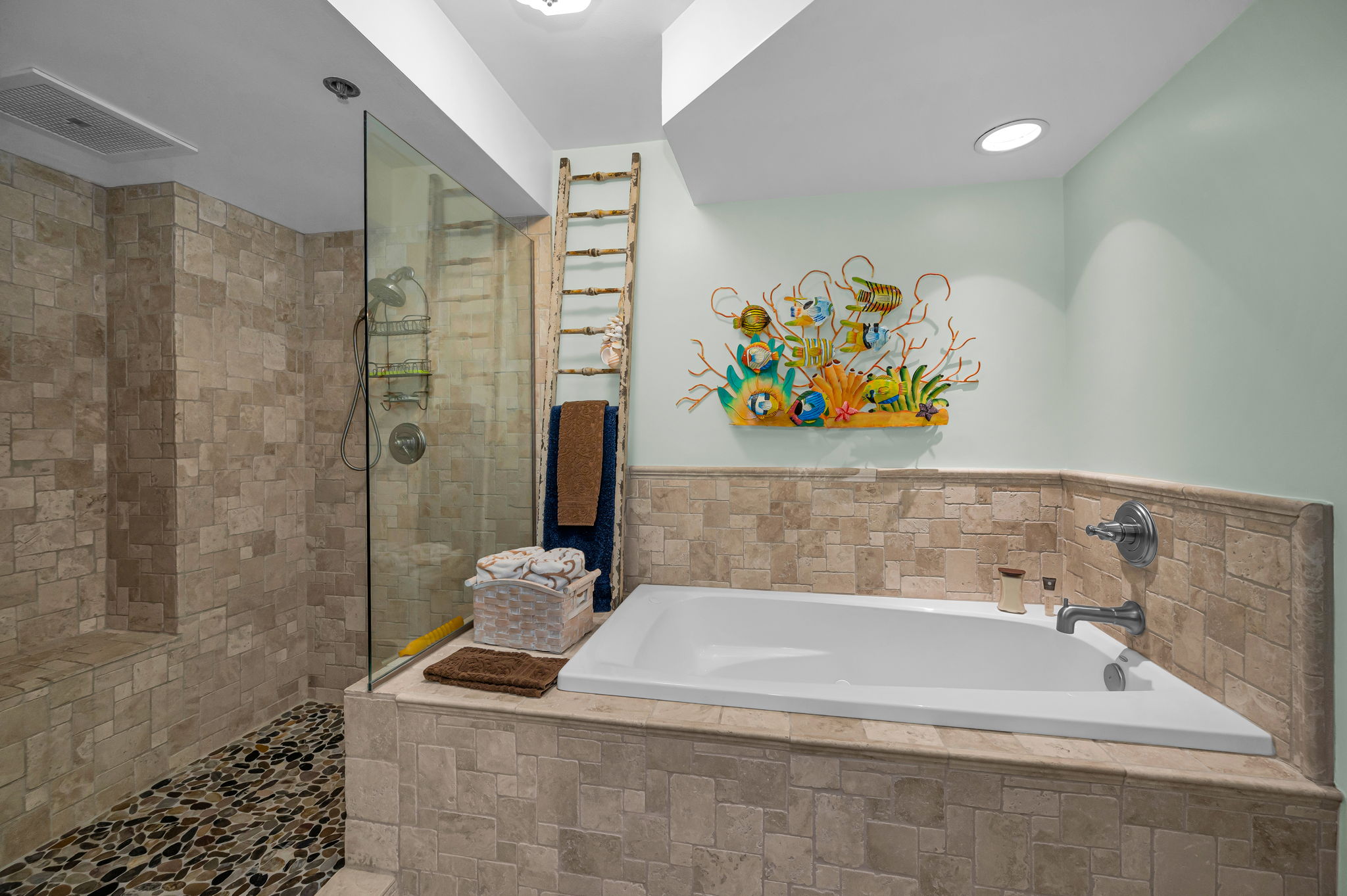 Primary Bathroom1b