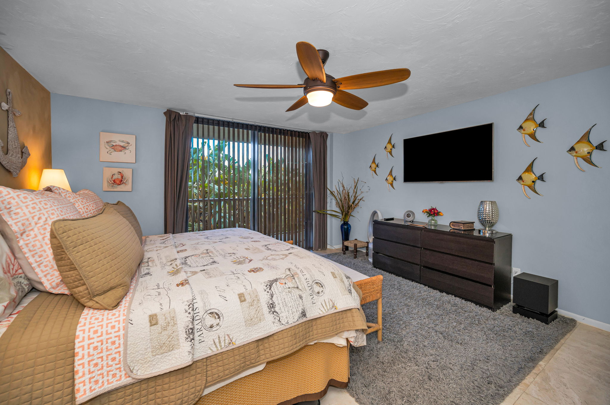 Primary Bedroom1b