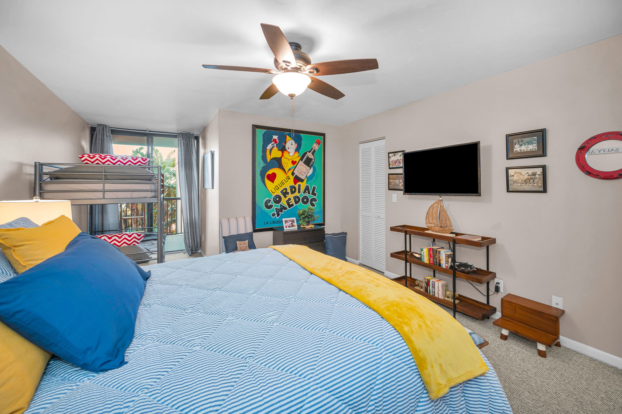 Guest Bedroom2c