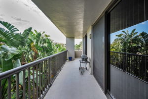 Primary Bedroom Balcony2