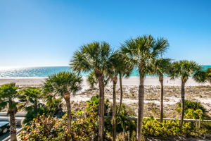 14-Dans Island Clubhouse Balcony View