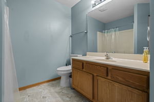 Photo 33