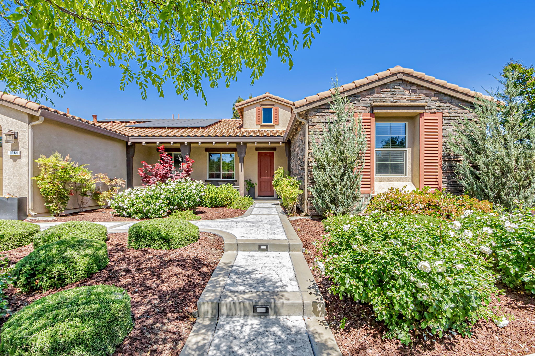 005_1660 Martinez Way  