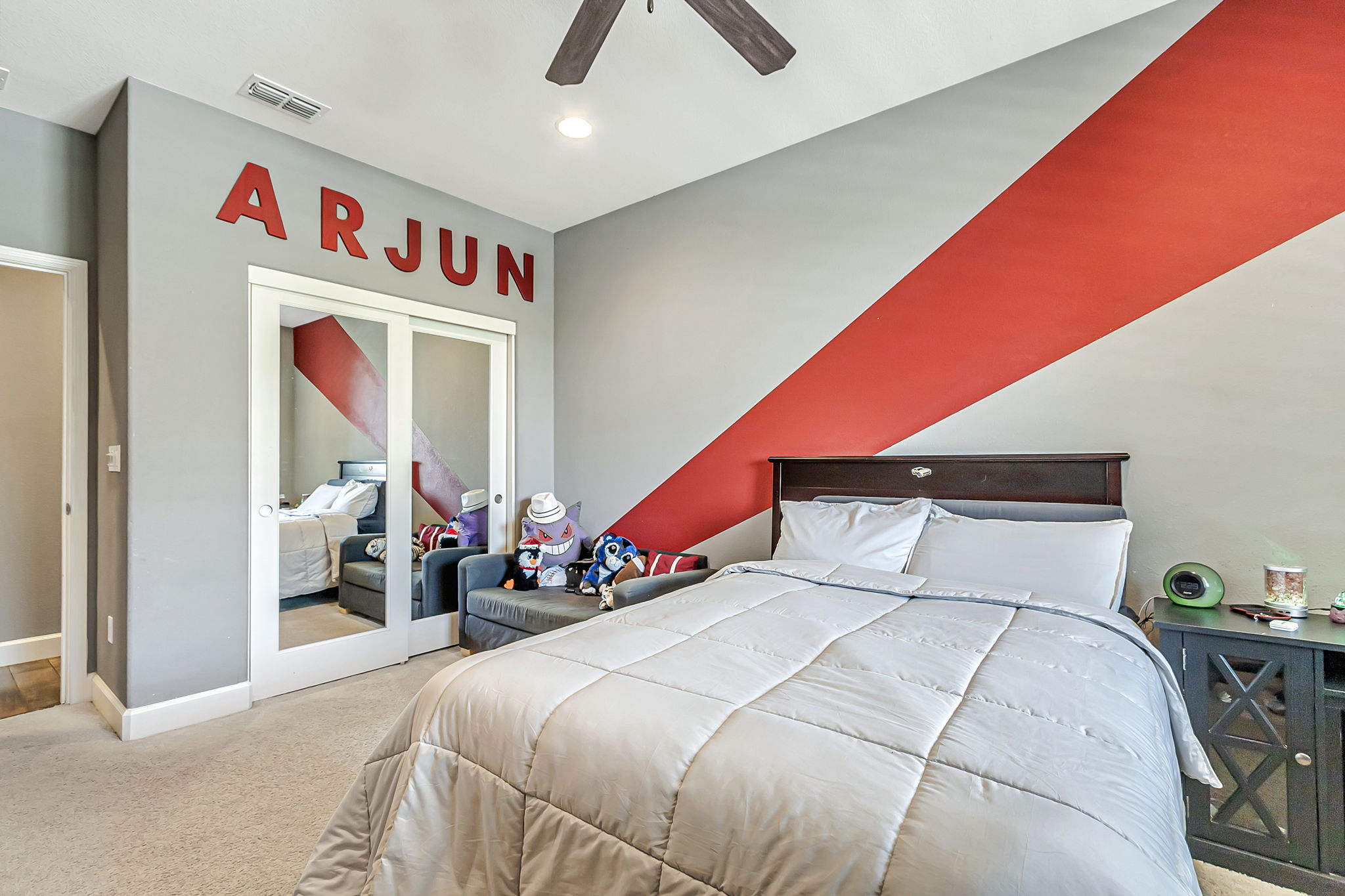 049_1660 Martinez Way  