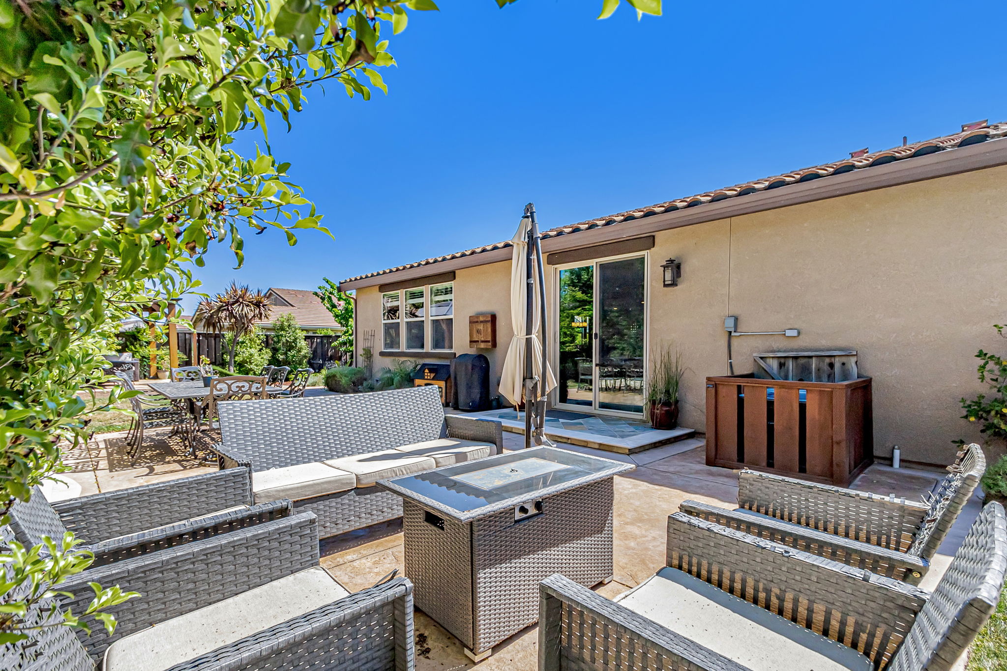 068_1660 Martinez Way  