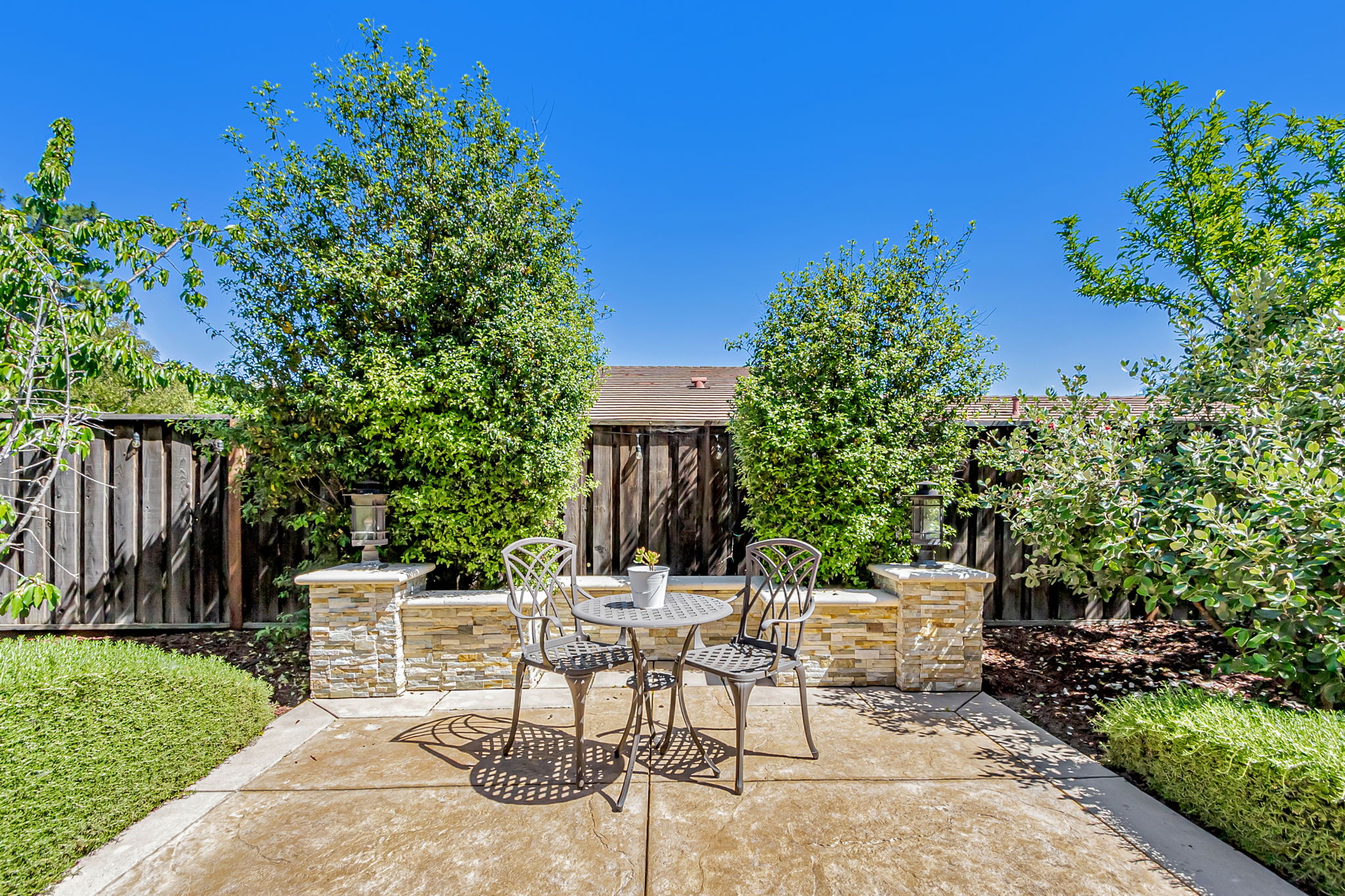 071_1660 Martinez Way  