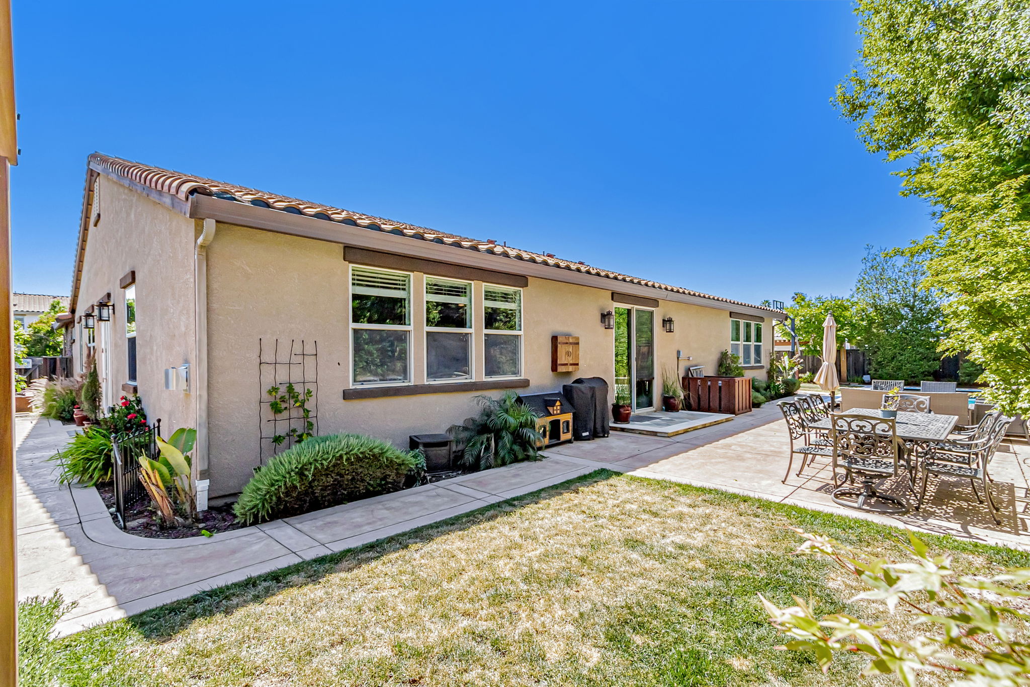072_1660 Martinez Way  