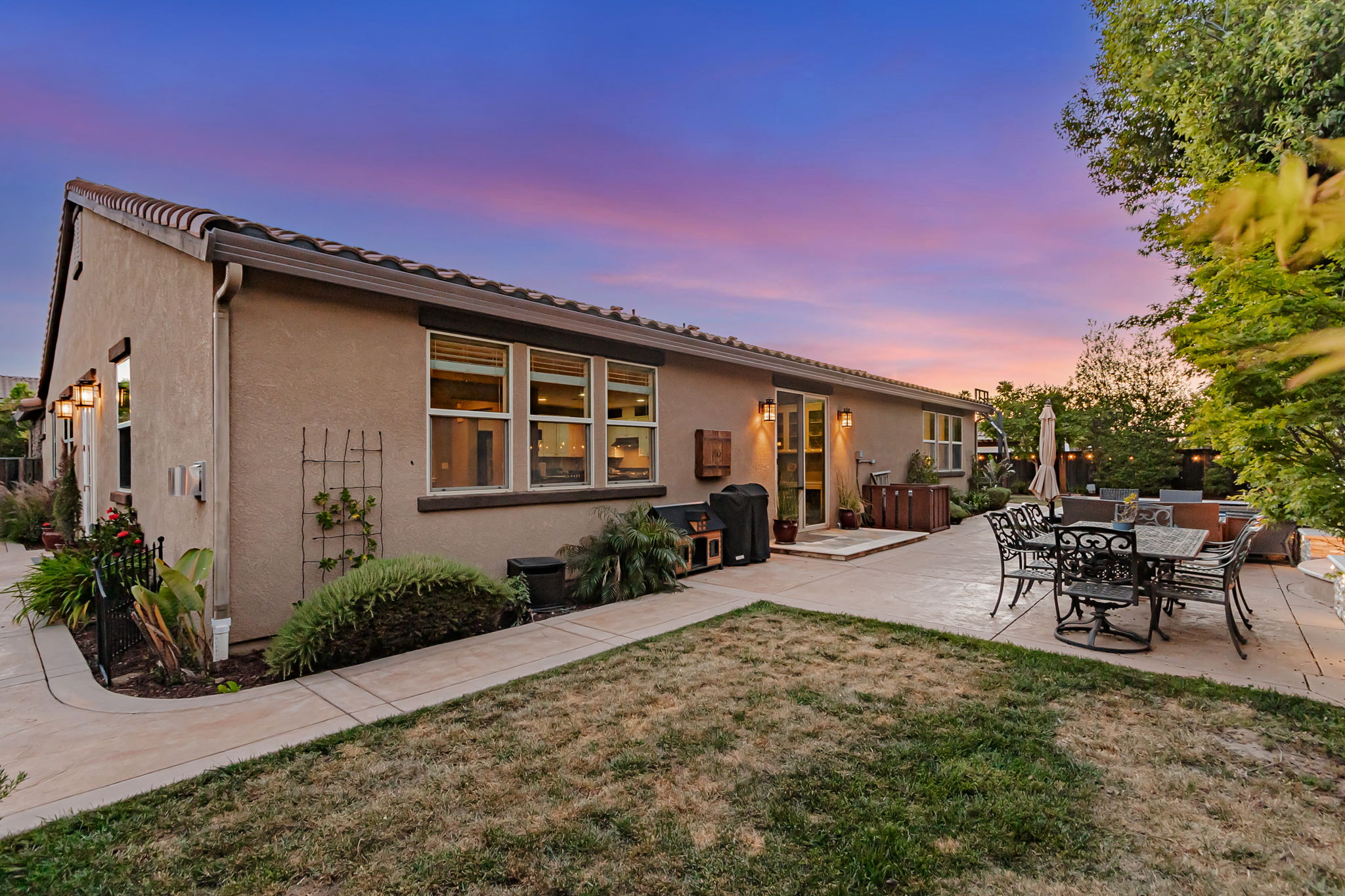 009_TWILIGHT_ 1660 Martinez Way 