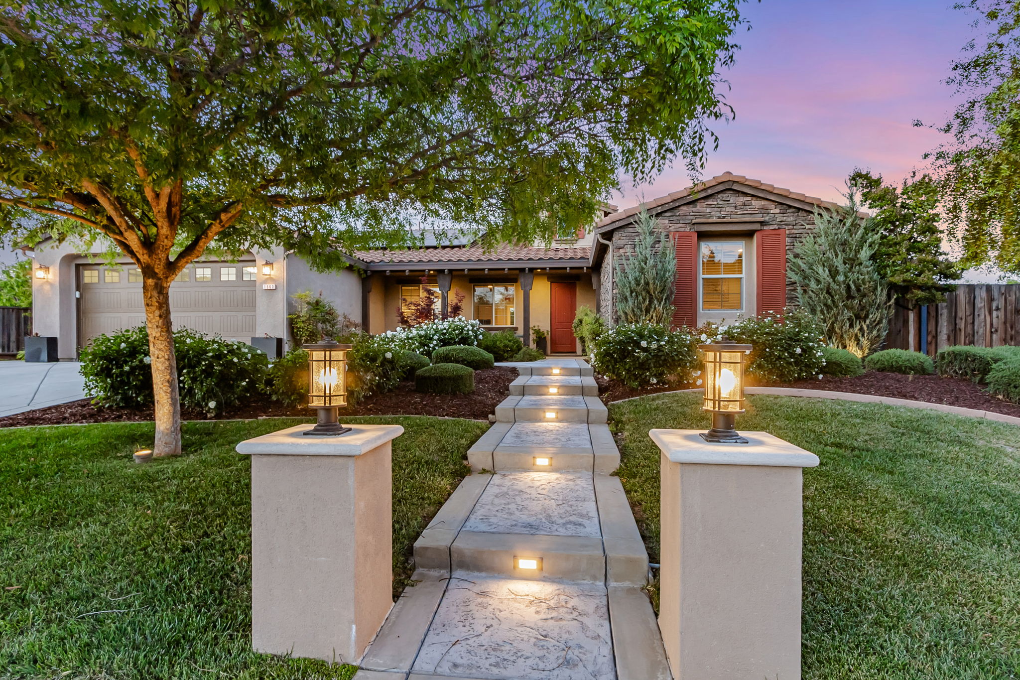 023_TWILIGHT_ 1660 Martinez Way 