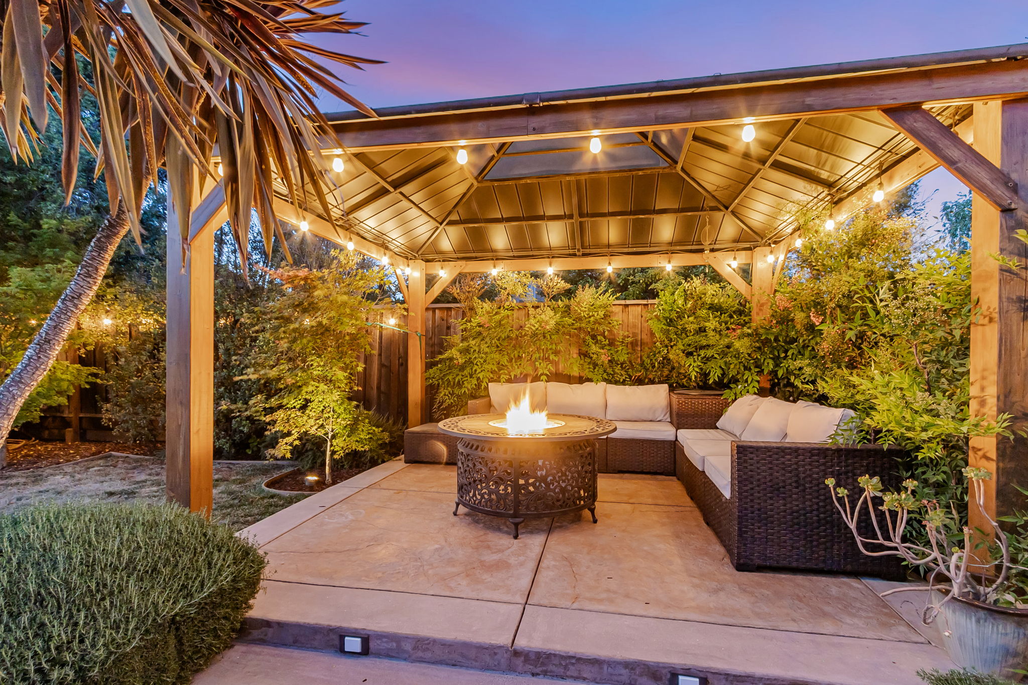 047_TWILIGHT_ 1660 Martinez Way 