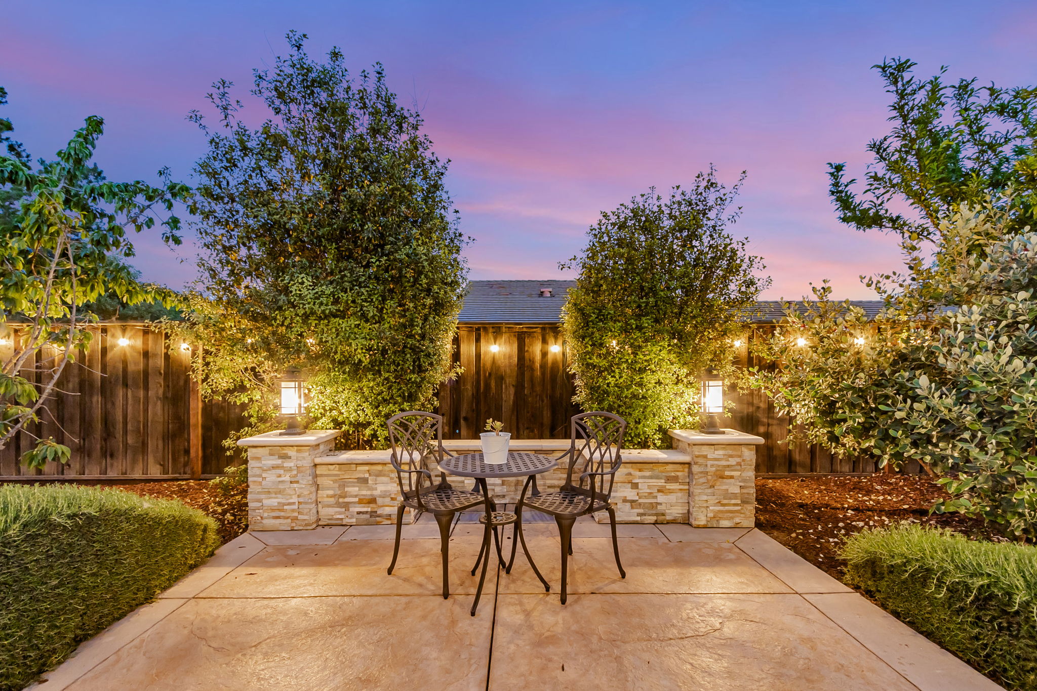 054_TWILIGHT_ 1660 Martinez Way 