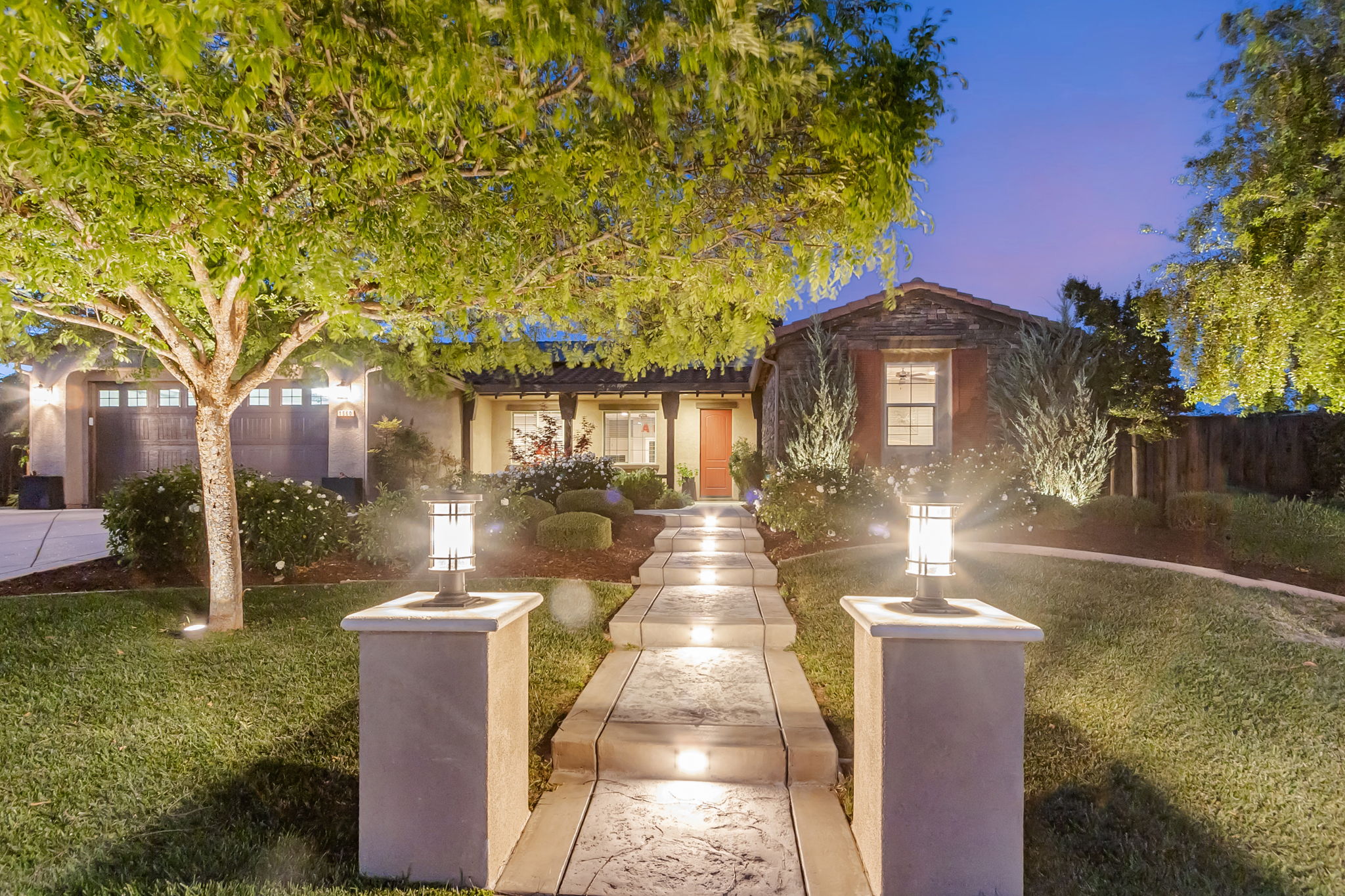 071_TWILIGHT_ 1660 Martinez Way 