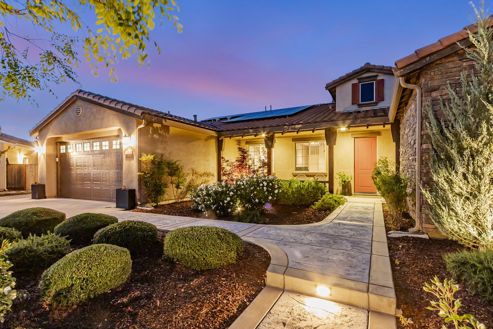 072_TWILIGHT_ 1660 Martinez Way 
