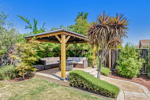 076_1660 Martinez Way  