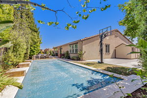 084_1660 Martinez Way  
