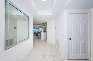 Foyer 1