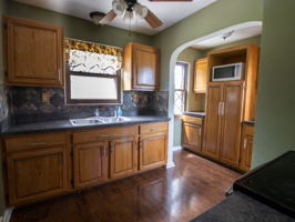 16605 Woodbury Ave, Cleveland, OH 44135, USA Photo 7
