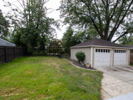 16605 Woodbury Ave, Cleveland, OH 44135, USA Photo 24