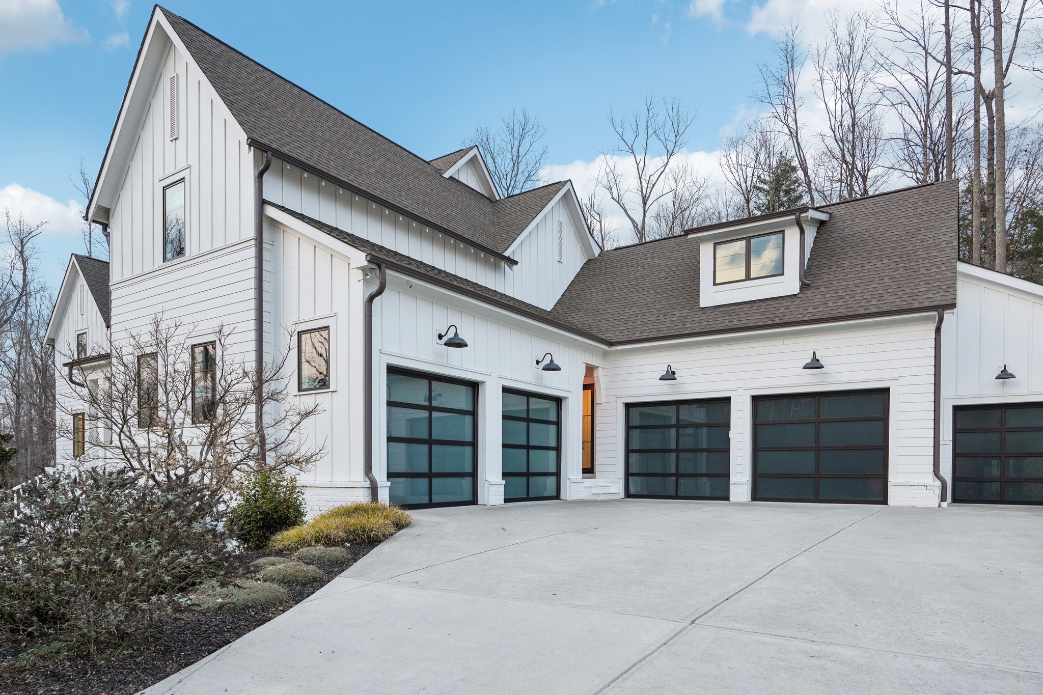 Reinsch Dr-S0203-002.jpg