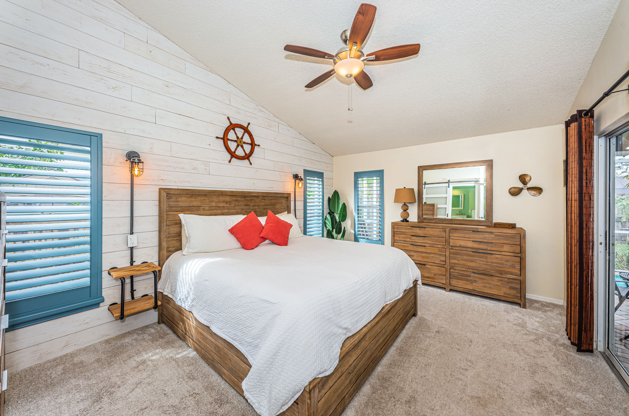 Master Bedroom1a-2