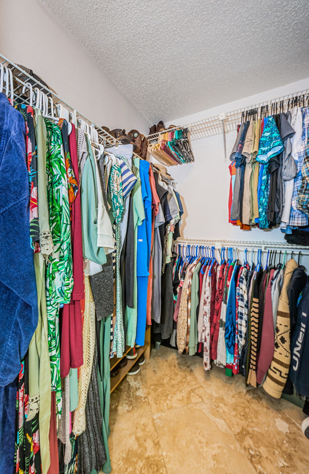 Master Bedroom Walk-in Closet-2