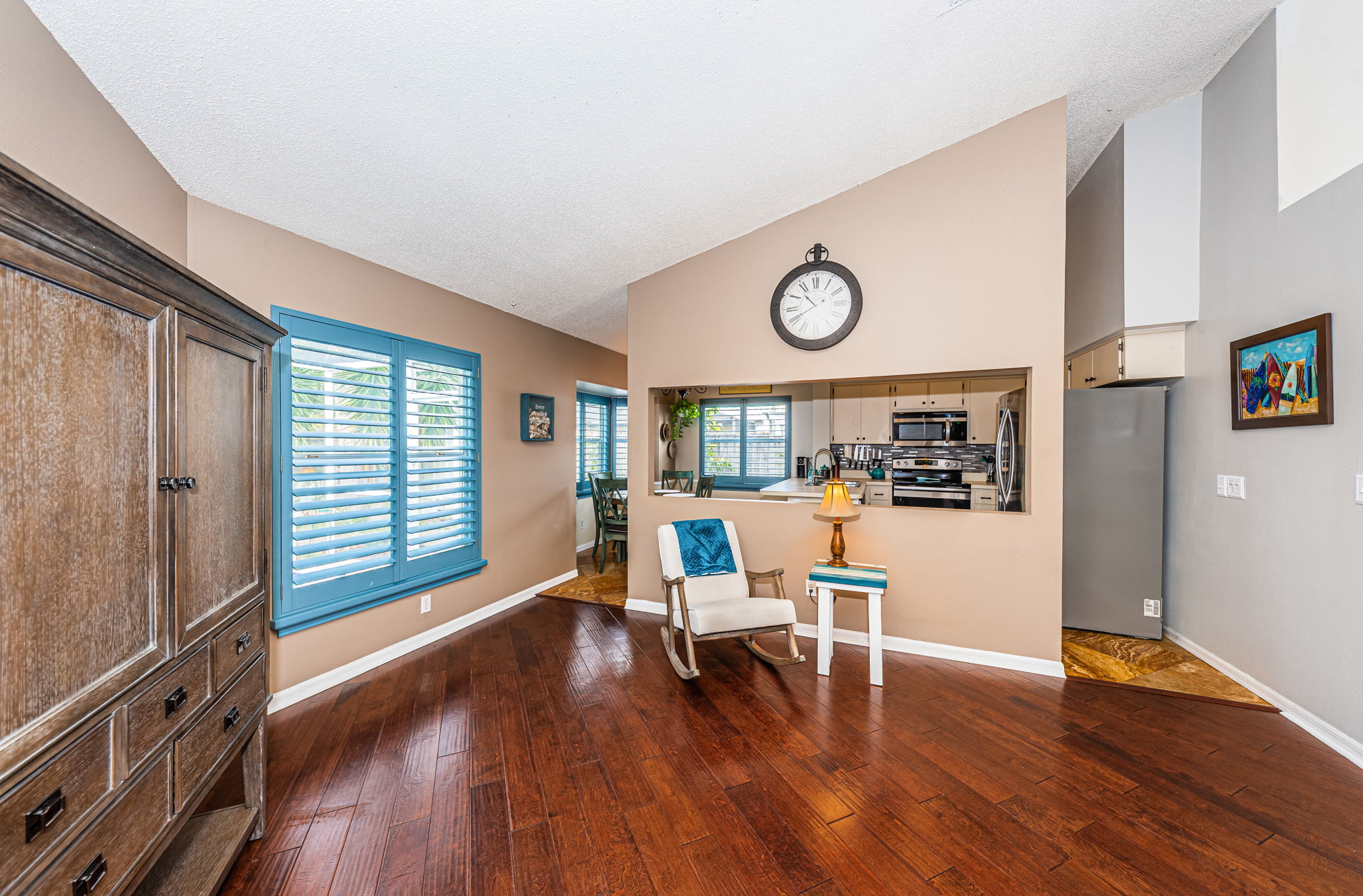 Dining Room1-2