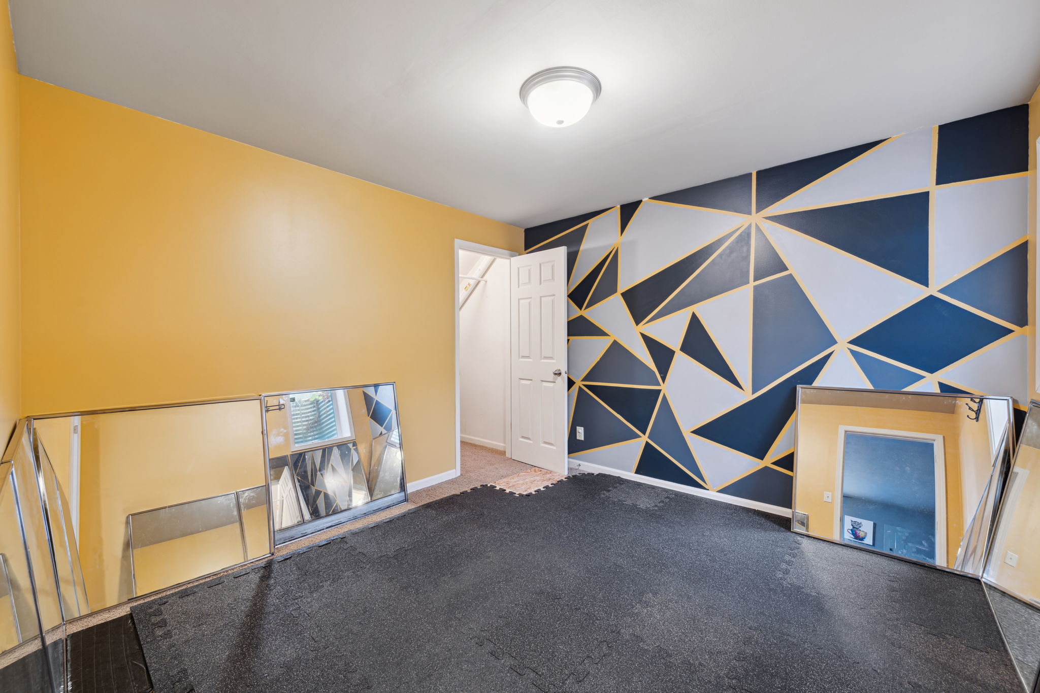 17_Interior