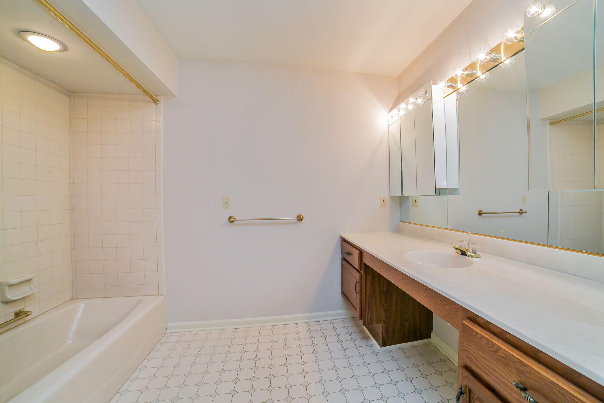  1662 Kevin Dr, Bethlehem, PA 18015, US Photo 22